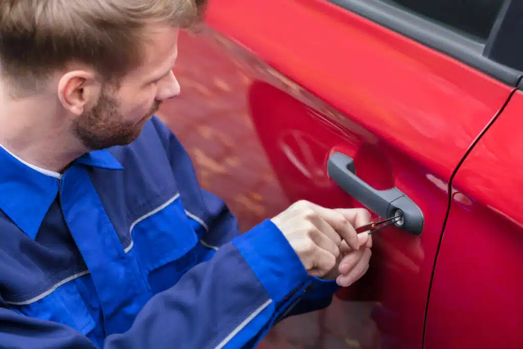 Schlüsseldienst Neuperlach - a man opening a car door